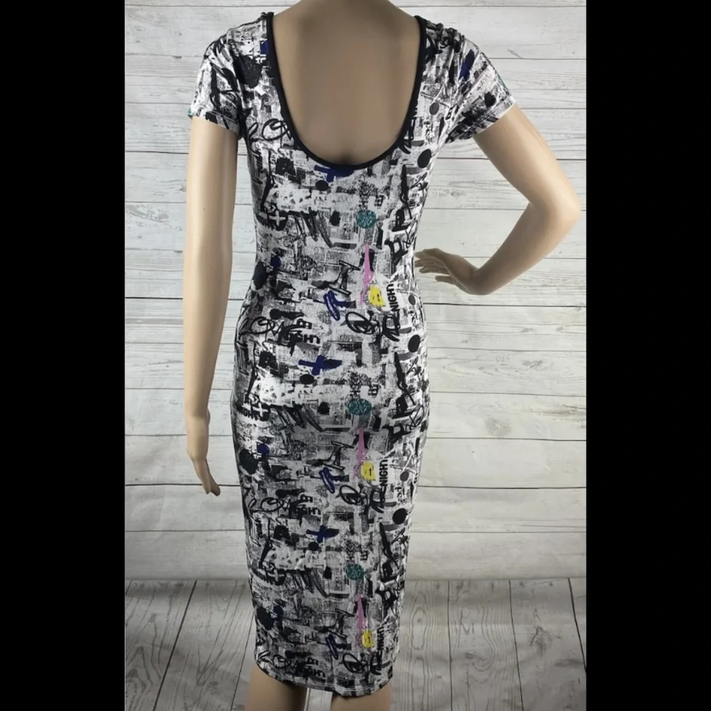 Topshop Bodycon Dress 🌺 Cute Newsprint - Picture 9 of 12